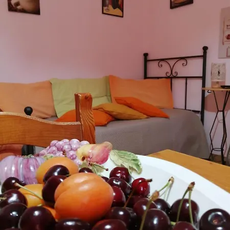 La Casa Di Luisa Di 3 Tutto Per Te Gasthof Vico Equense